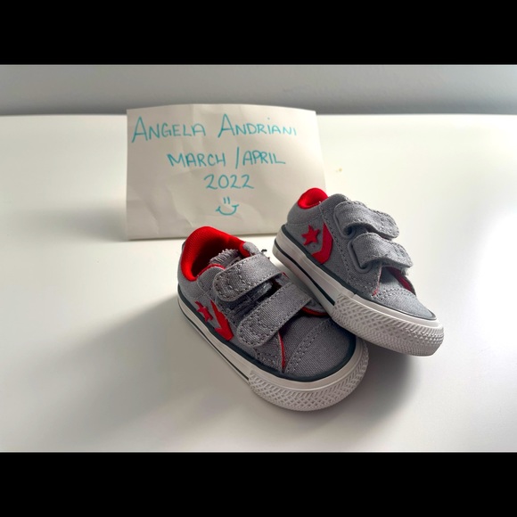 Infant Converse size 2 - Picture 1 of 1